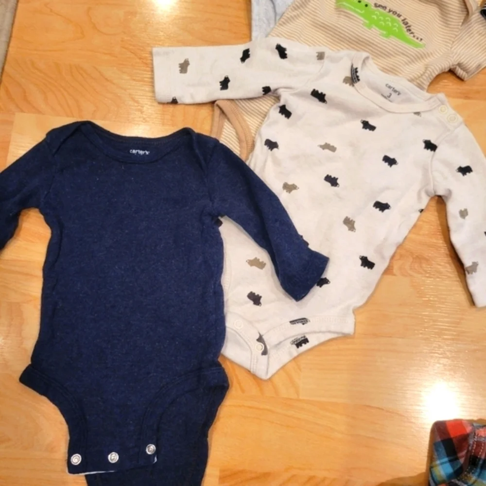 Baby boy clothing bundle onesie pants hooded flannel size 3 months.